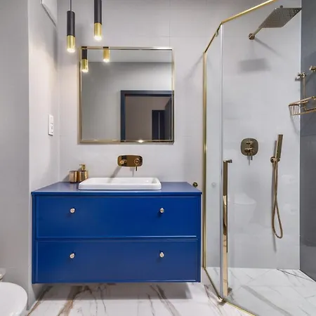 Comfort 10 Lutego Apartament